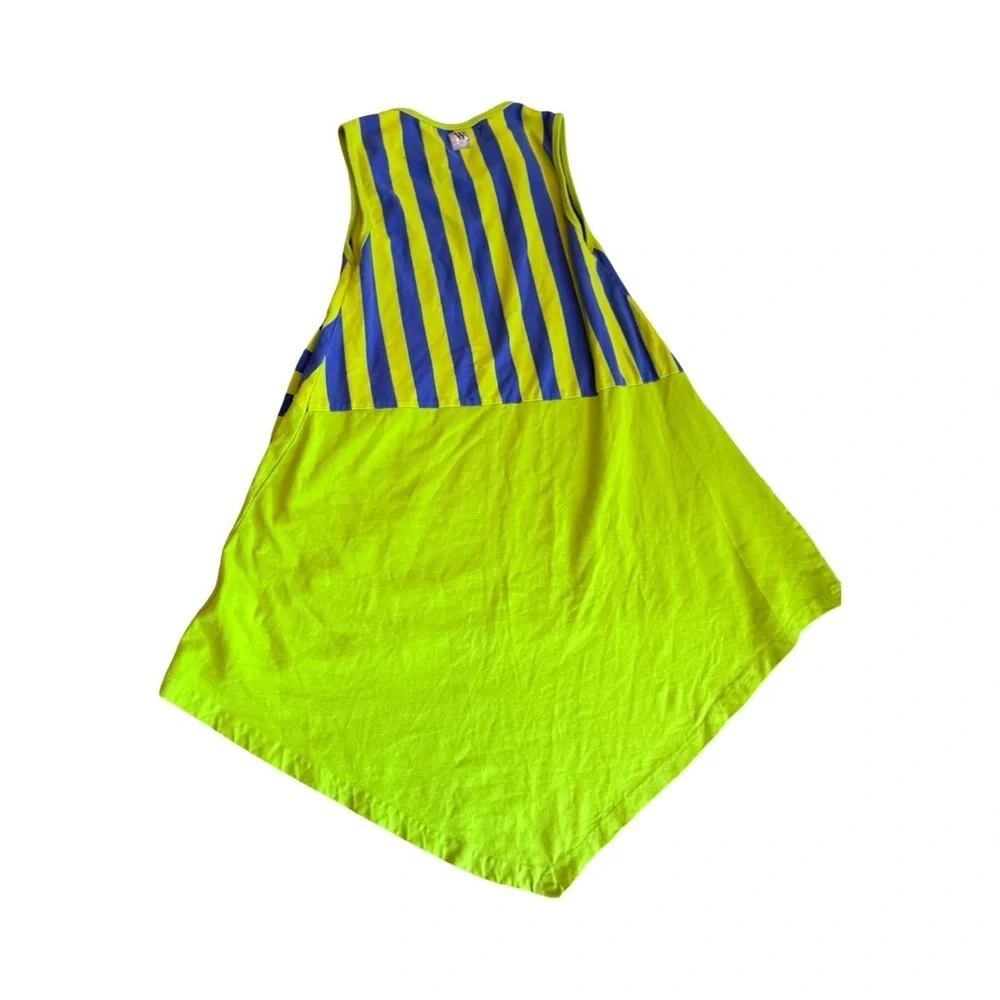 Girls Lime + periwinkle striped two-piece Size 8 💚💙